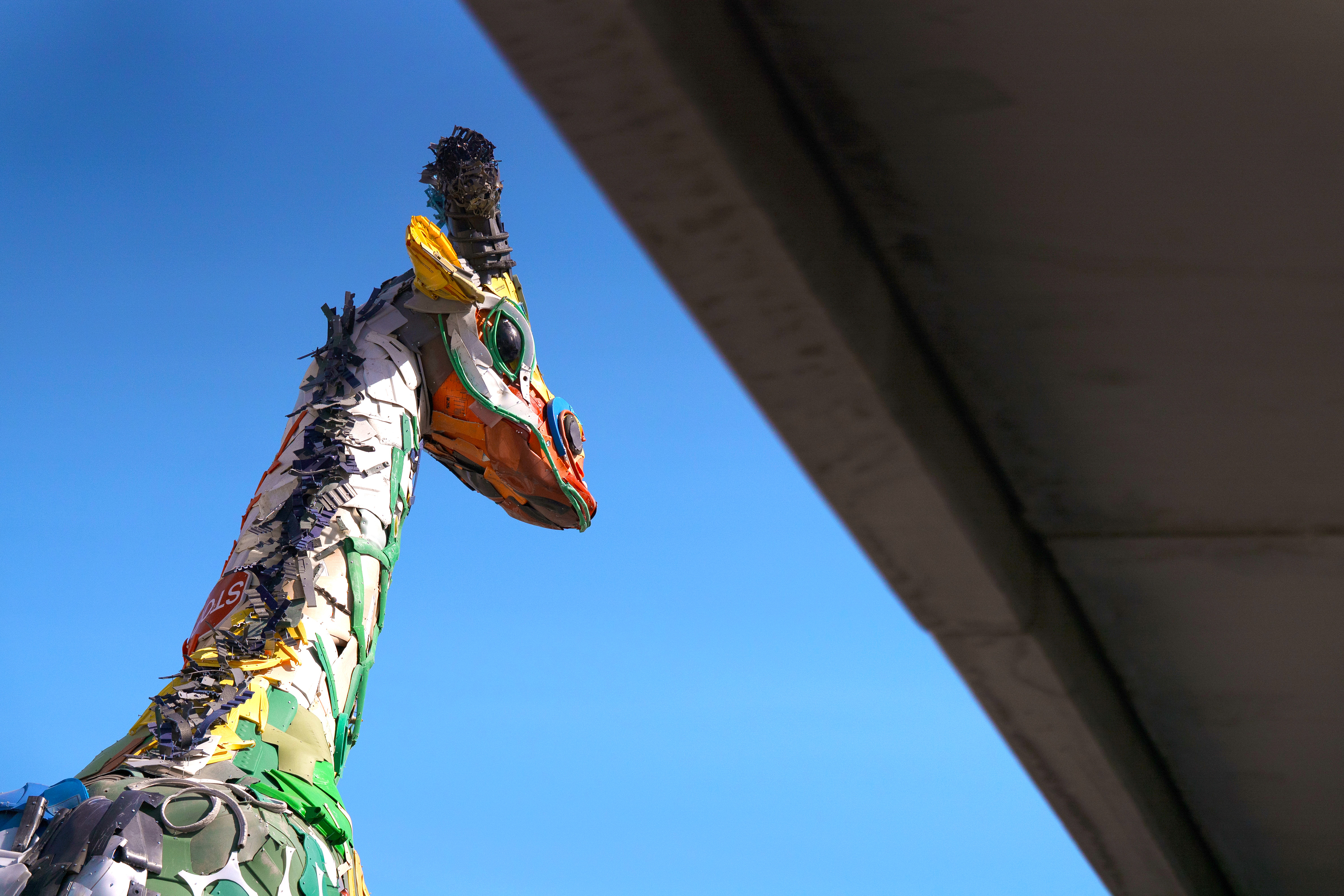 Girafa de Bordalo II em SPARK